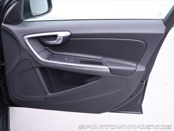 Volvo V60 2,4 D5 2011