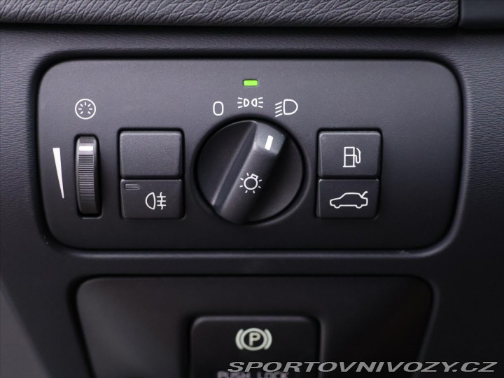 Volvo V60 2,4 D5 2011