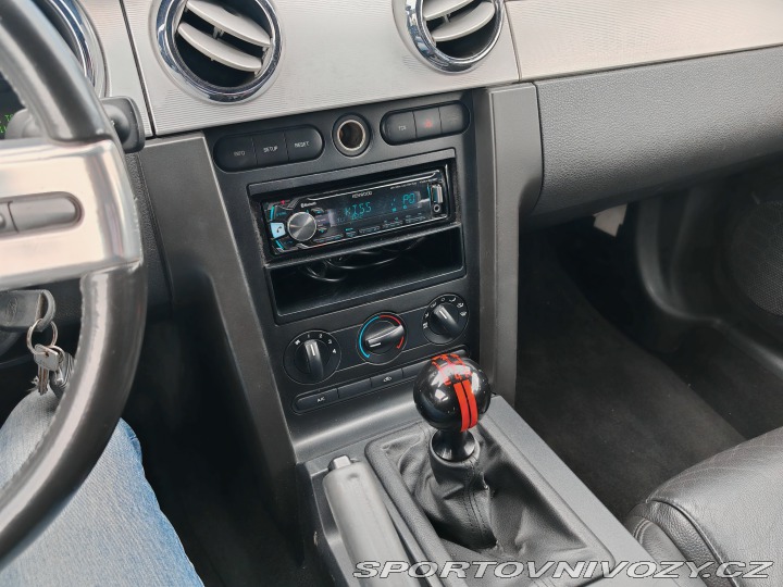 Ford Mustang 4.0 L 2005