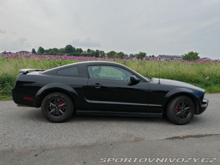 Ford Mustang 4.0 L 2005