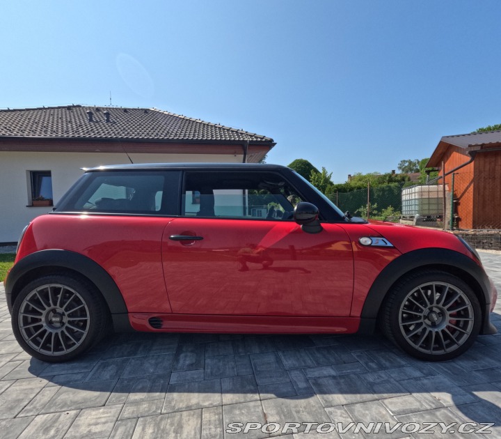 Mini Cooper JCW 2010