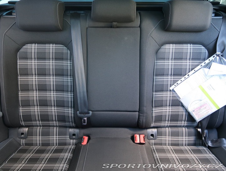 Volkswagen Golf 2.0 TDI GTD 2015