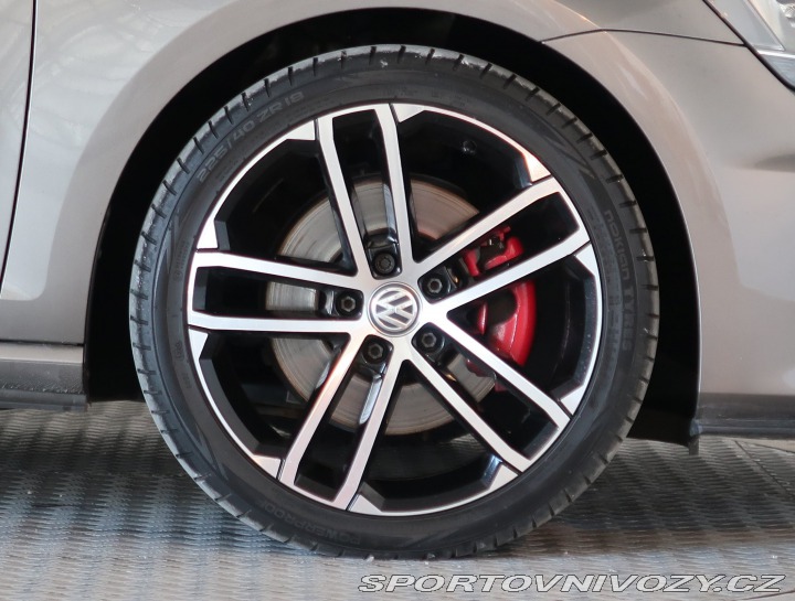 Volkswagen Golf 2.0 TDI GTD 2015