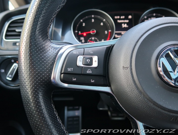 Volkswagen Golf 2.0 TDI GTD 2015