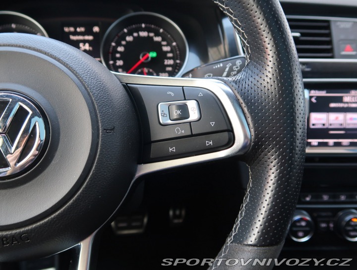 Volkswagen Golf 2.0 TDI GTD 2015