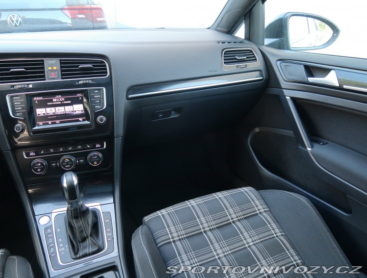 Volkswagen Golf 2.0 TDI GTD 2015