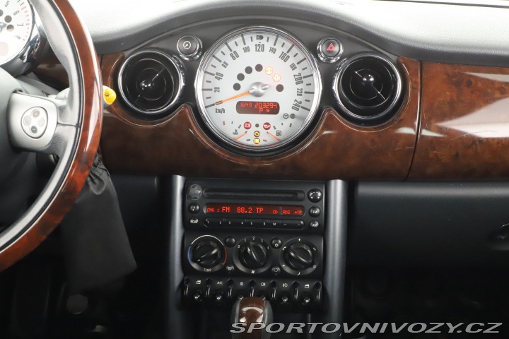 Mini One One 2005