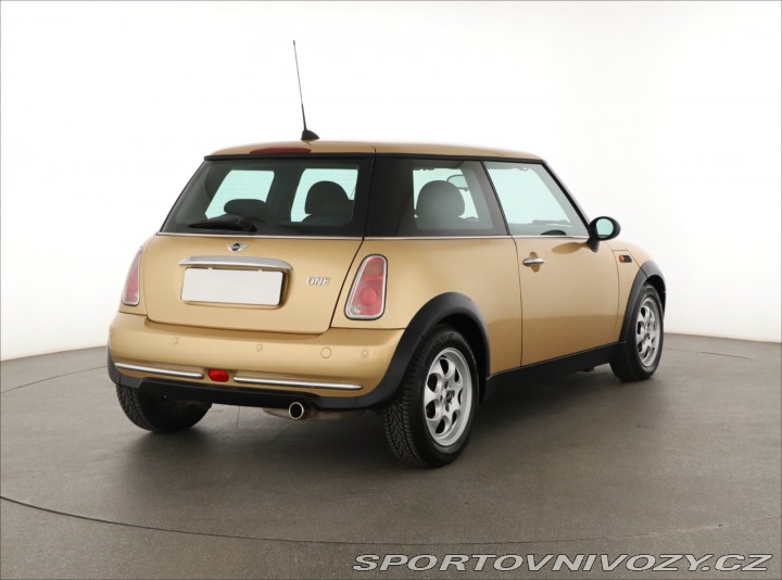 Mini One One 2005