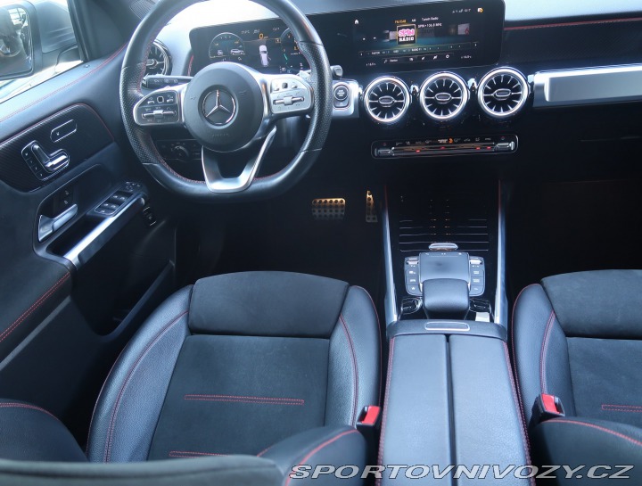 Mercedes-Benz Ostatní modely GLB AMG Line GLB 220d 4MATIC 2021
