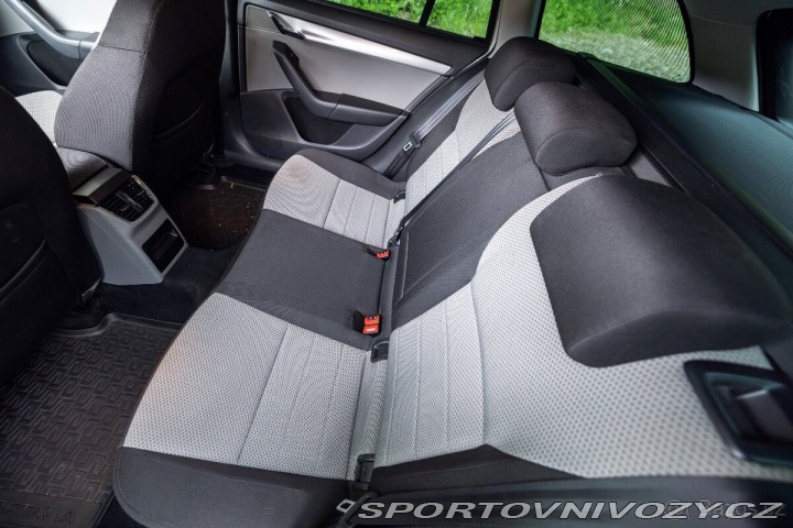 Škoda Ostatní modely Octavia 2,0 TDI, tažné, 2 sady 2015