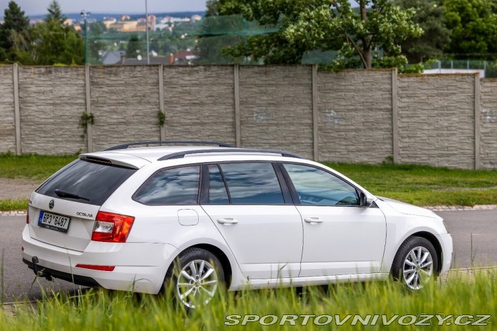 Škoda Ostatní modely Octavia 2,0 TDI, tažné, 2 sady 2015