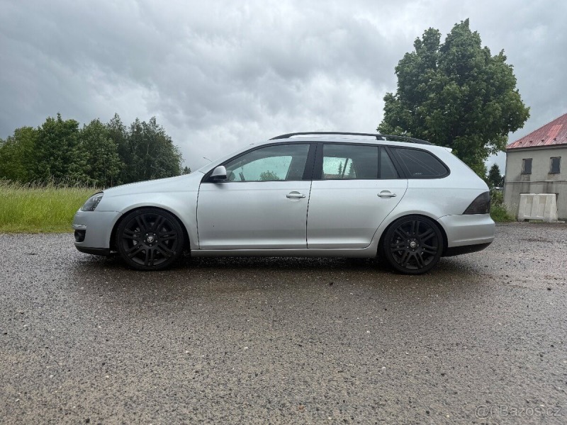 Volkswagen Golf 1,9   5 kombi