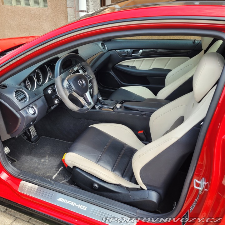Mercedes-Benz C C63 W204 2013