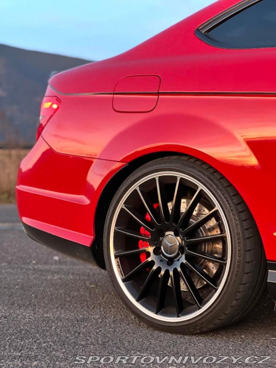Mercedes-Benz C C63 W204 2013