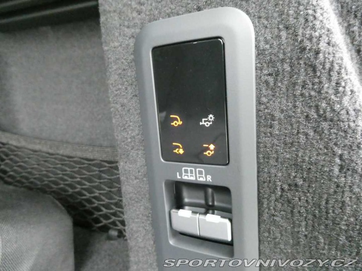 Ostatní značky Ostatní modely Land Rover Range Rover Sport Dynamic HSE P460e 2025