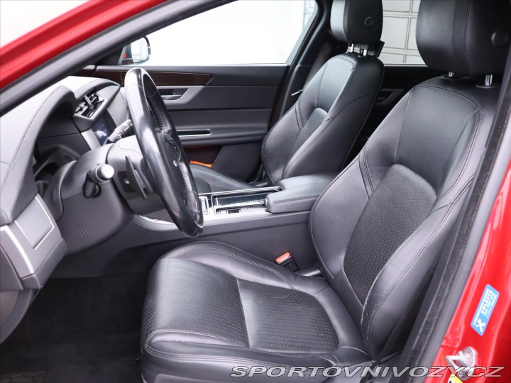 Jaguar XF 3,0 30d 221kW Aut. Nezávi 2016