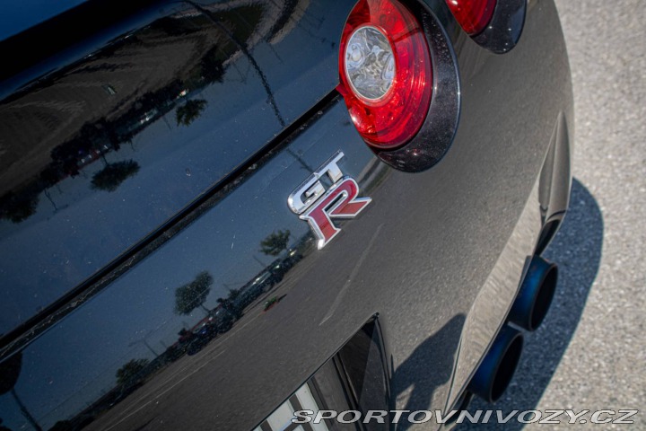 Nissan GT-R 2008 2008