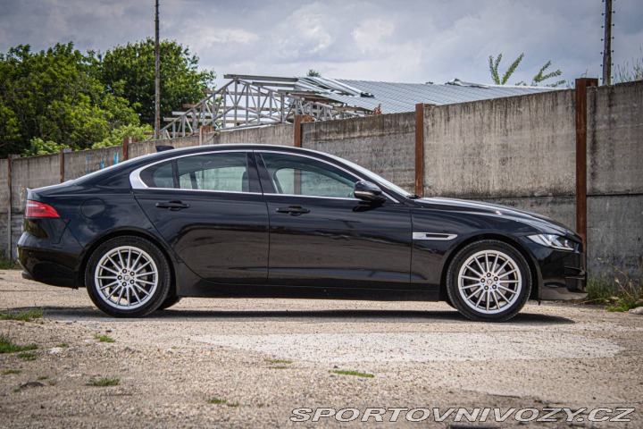 Jaguar XE 2.0 I4D Prestige AT 2018