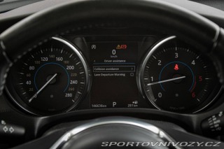 Jaguar XE 2.0 I4D Prestige AT 2018