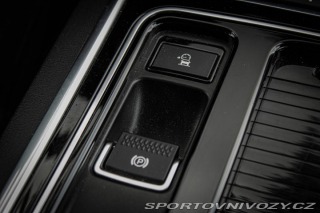 Jaguar XE 2.0 I4D Prestige AT 2018