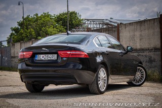 Jaguar XE 2.0 I4D Prestige AT 2018