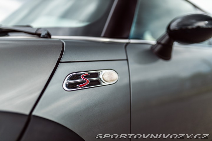 Mini Cooper Cooper S JCW R53 2006