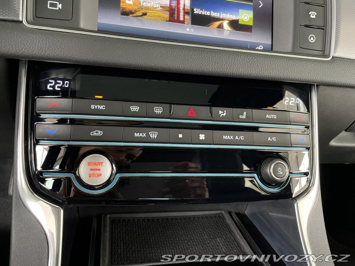 Jaguar XF 30d R-SPORT*Panorama*Meri 2016