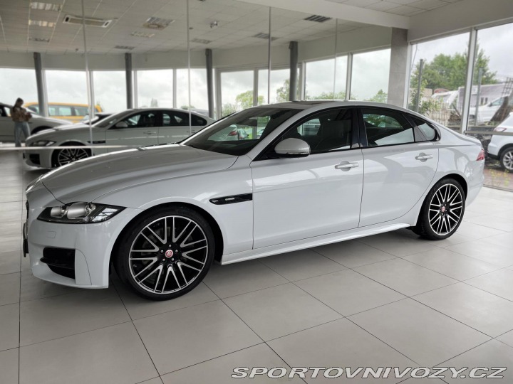 Jaguar XF 30d R-SPORT*Panorama*Meri 2016