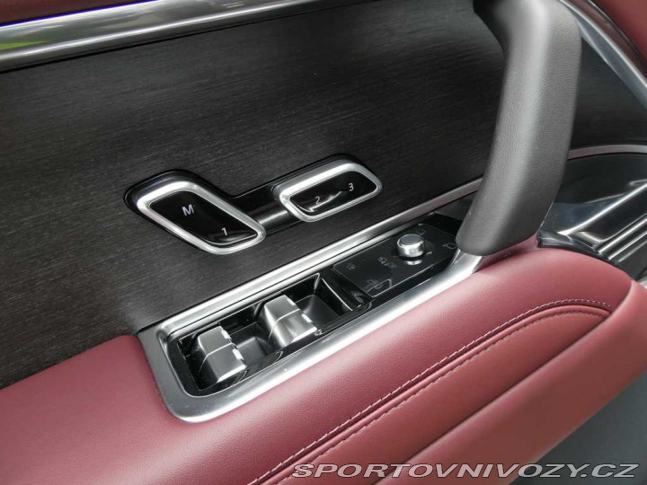 Ostatní značky Ostatní modely Land Rover Range Rover 3,0 HSE P460e 2025