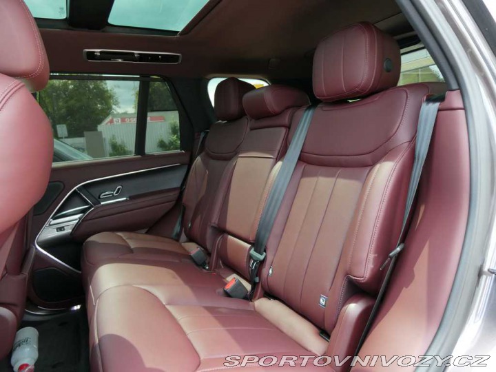 Ostatní značky Ostatní modely Land Rover Range Rover 3,0 HSE P460e 2025