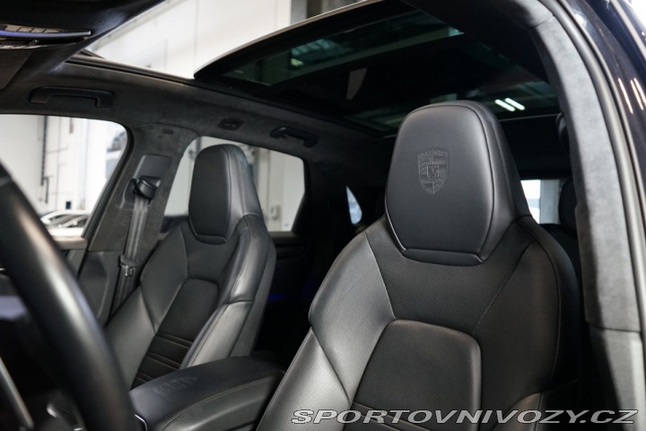 Porsche Cayenne TURBO*PDCC*PSCB*NEZ.TOP*P 2020