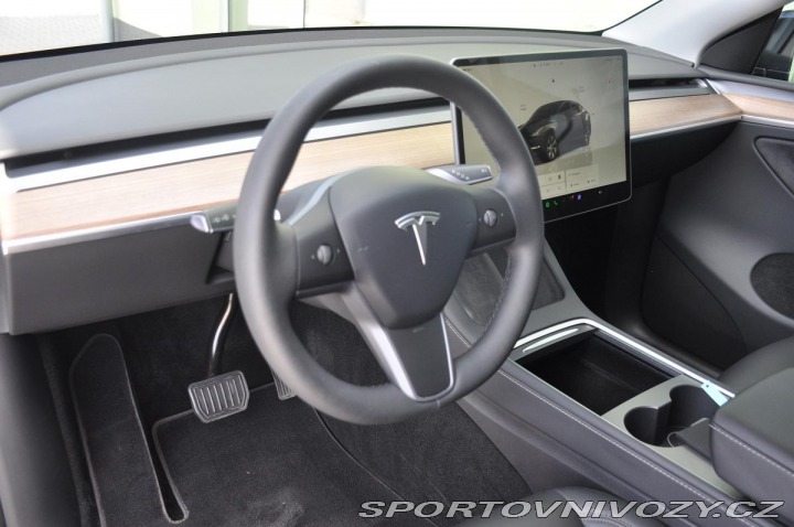 Tesla Model Y LONG RANGE DUAL MOTOR AWD 2023