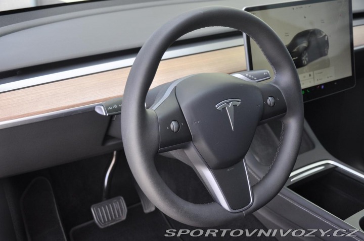 Tesla Model Y LONG RANGE DUAL MOTOR AWD 2023