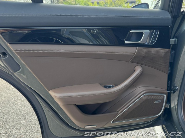 Porsche Panamera 4 E-Hyb Platinum SportDes 2022