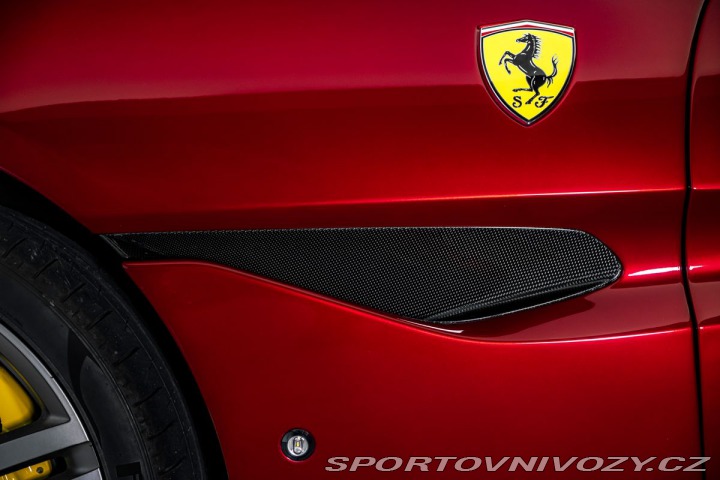 Ferrari Portofino Magneride, passenger, JBL 2019