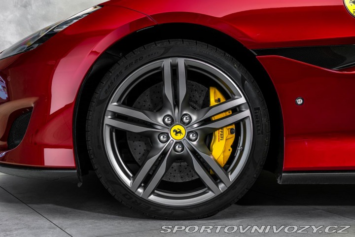 Ferrari Portofino Magneride, passenger, JBL 1800