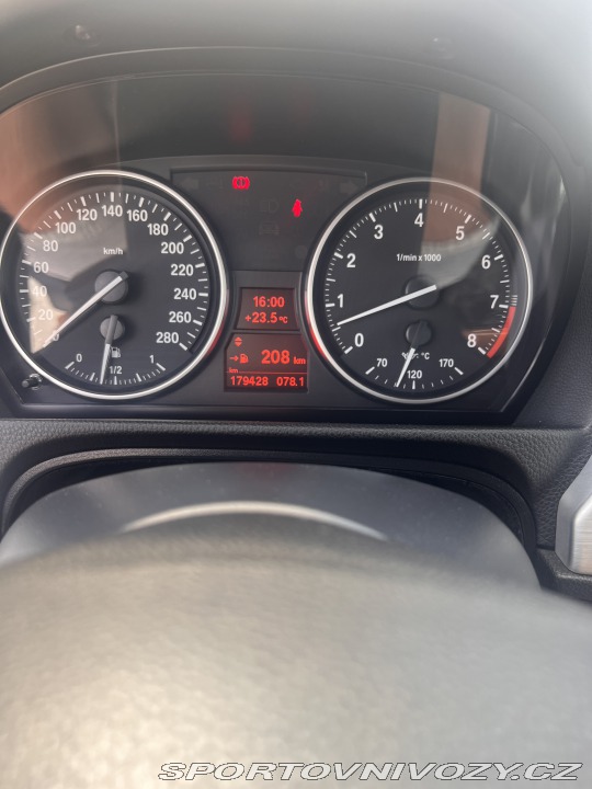 BMW 3 E93 325i 2009