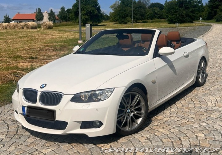 BMW 3 E93 325i 2009