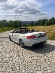 BMW 3 E93 325i 2009