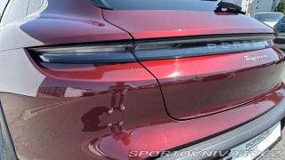 Porsche Taycan 4 Cross Turismo 2022