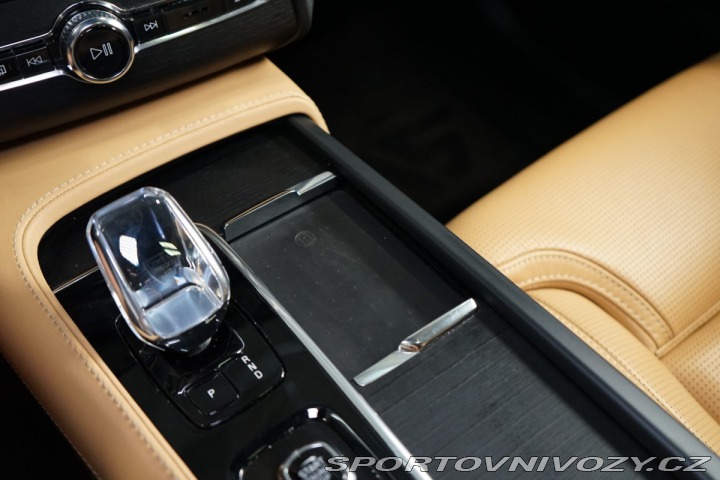 Volvo Ostatní modely XC90 T8*RECHARGE*R-DESIGN*PANO 2024