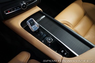 Volvo Ostatní modely XC90 T8*RECHARGE*R-DESIGN*PANO 2024