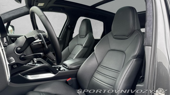 Porsche Cayenne Turbo 2021