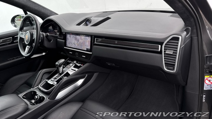 Porsche Cayenne Turbo 2021