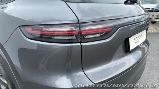 Porsche Cayenne Turbo 2021