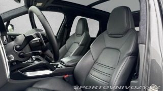 Porsche Cayenne Turbo 2021