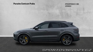 Porsche Cayenne Turbo 2021