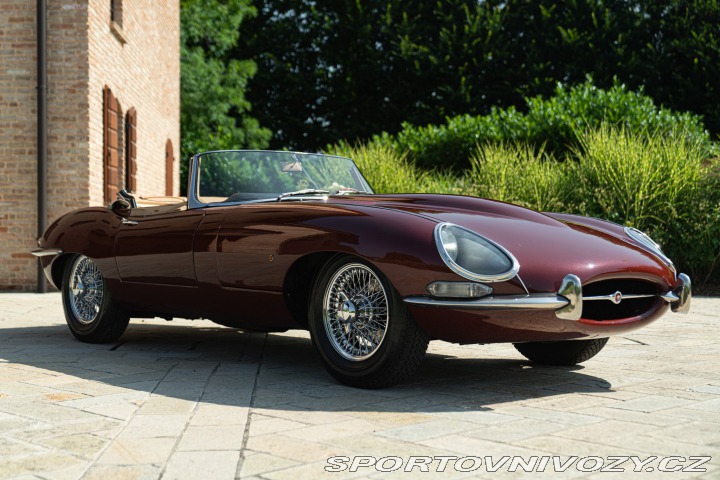 Jaguar E-Type SPIDER 1964