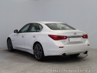Infiniti Q50 Hybrid AWD 2014