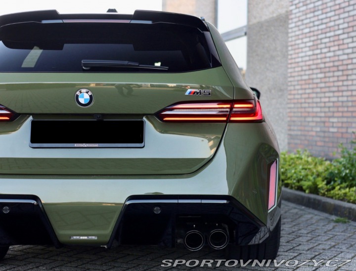 BMW M5 Touring | Urban Green - 2025